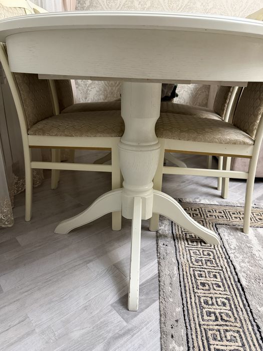 Продам дубовый стол