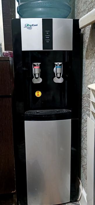 Продам кулер для воды