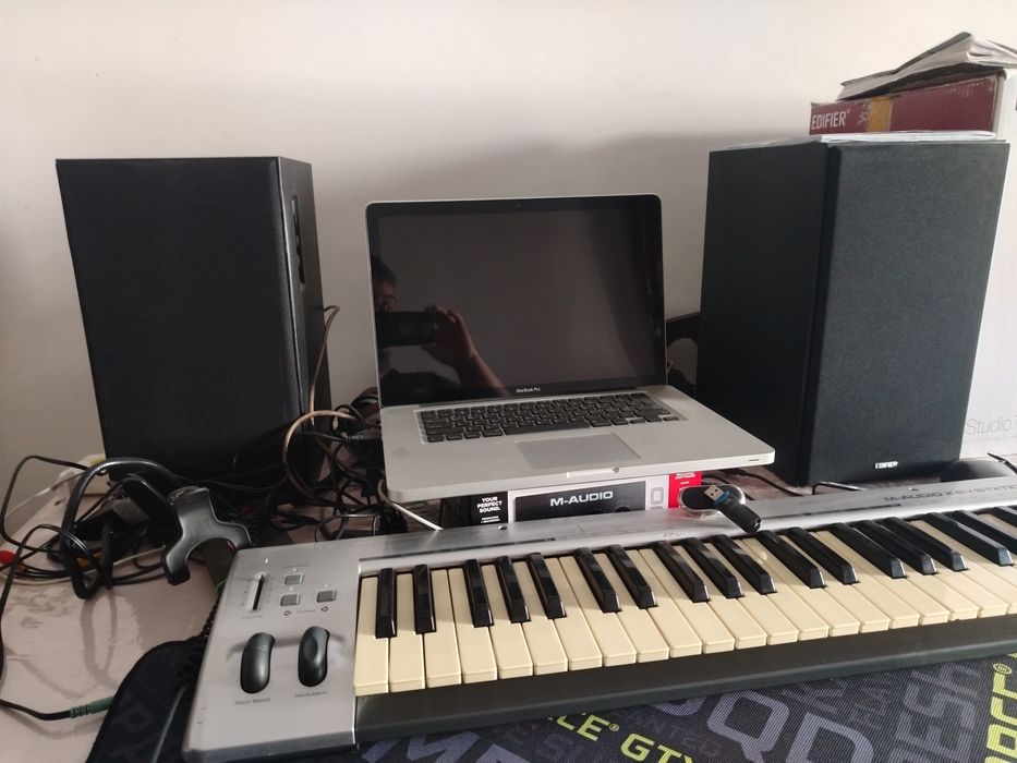 Studiya apartura yangi ishlatilgan hali