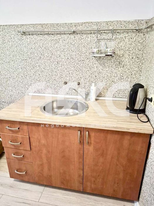 Продава се Тристаен апартамент в София, Красно село - 95 кв.м за 1552 €/кв.м - Снимка #1