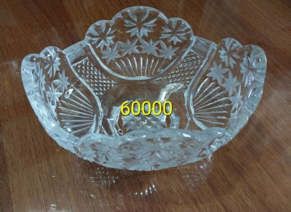 Хрустальная ваза.