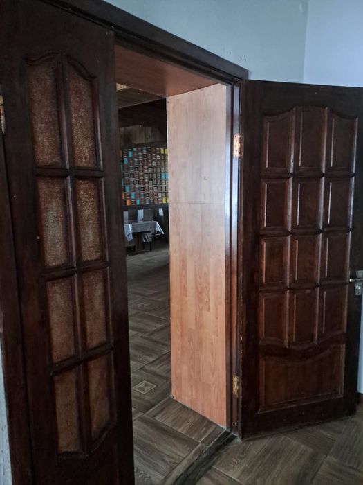 Сдам в аренду помещение под кафе .