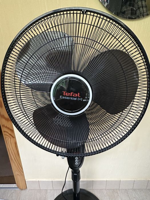 Вентилятор Tefal Тефаль черный