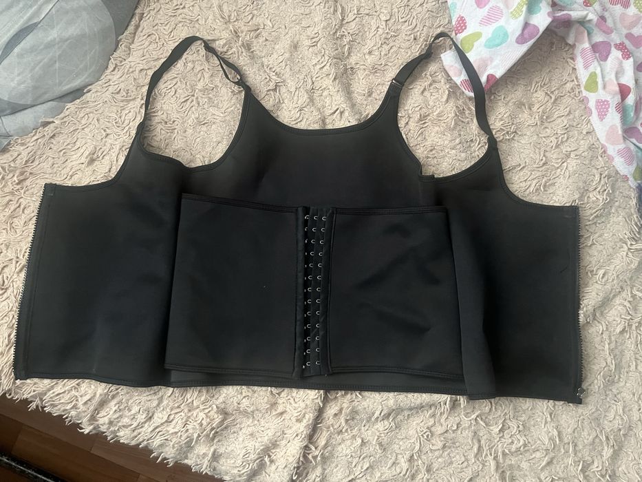 Продам утягивающий корсит