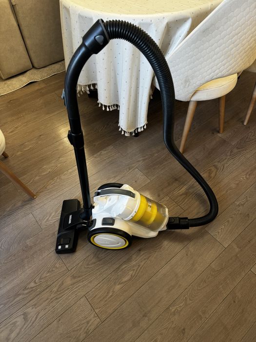 Пылесос Karcher VC 3 PLUS