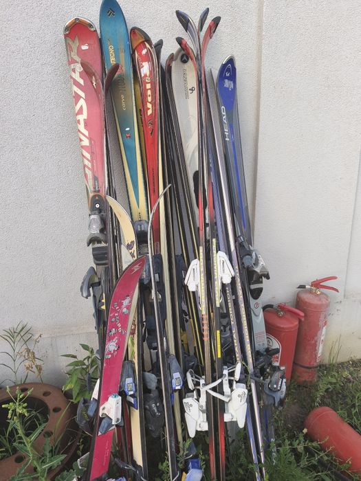 Vand Ski-uri TOATE / LOT