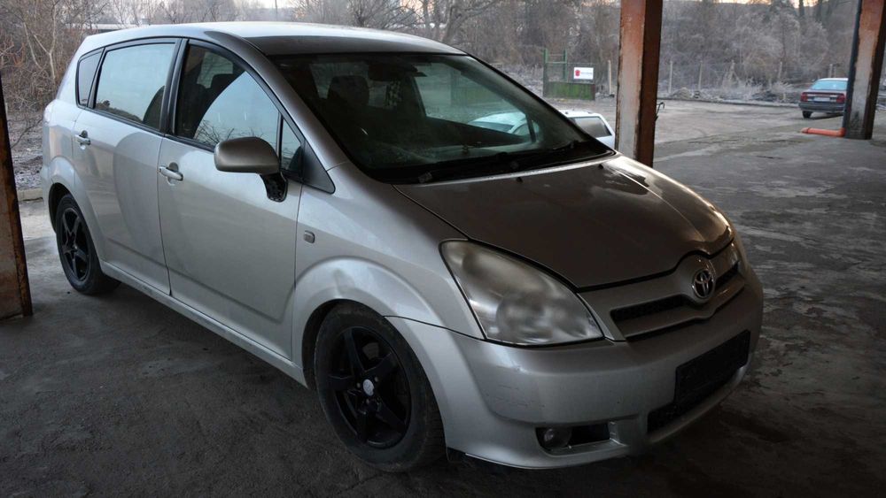 Toyota Corolla Verso II (AR10) 2004 -2009 НА ЧАСТИ - Цени в описанието