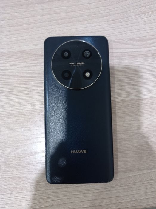 Продам Смартфон Huawei