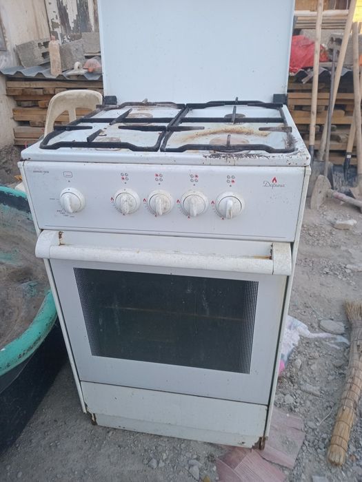 Продам газовую плиту Бош.