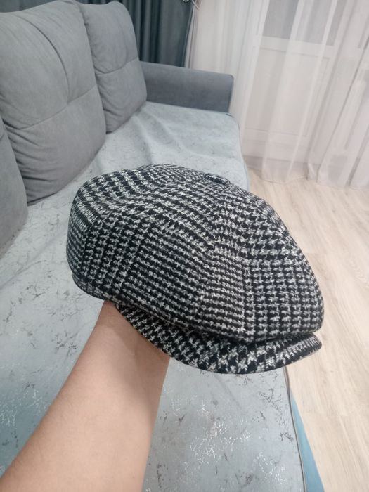 Продам кепку восмиклинку