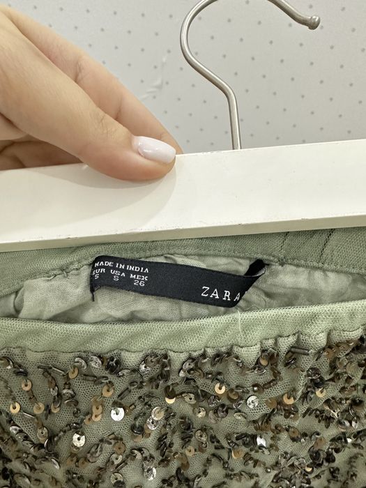 Юбка Zara с камнями