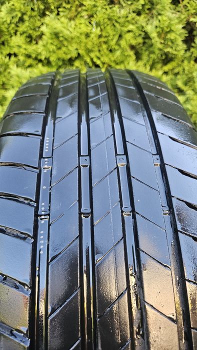 Anvelope Bridgestone 215/60 R 17