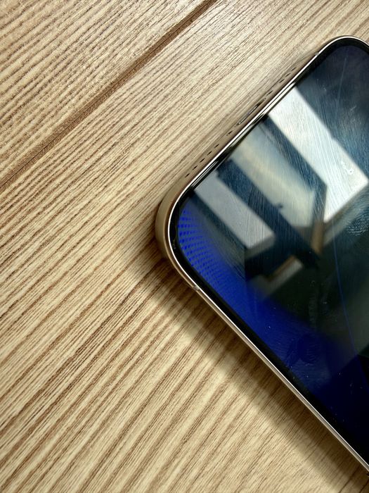Продавам iPhone 15 Pro 128 GB