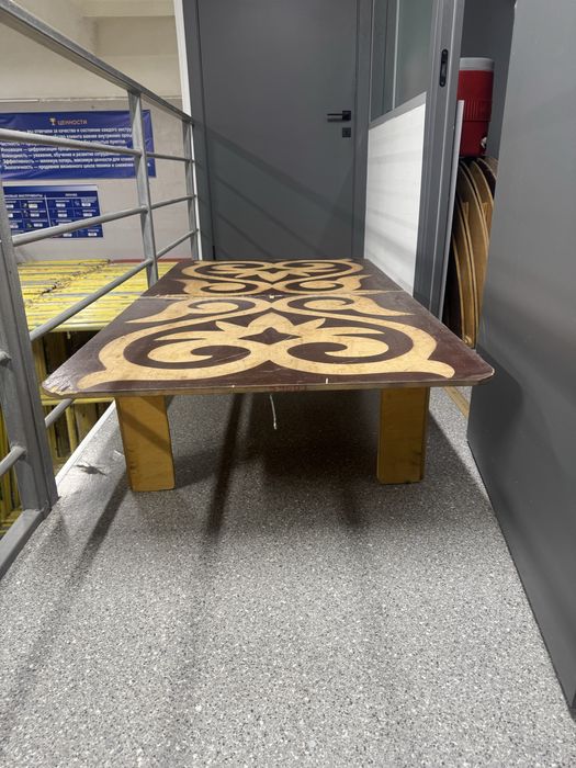 Квадратные казахские столы