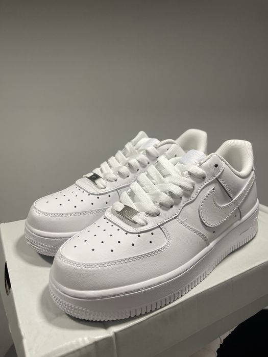 Nike Air Force 1 Low Triple White