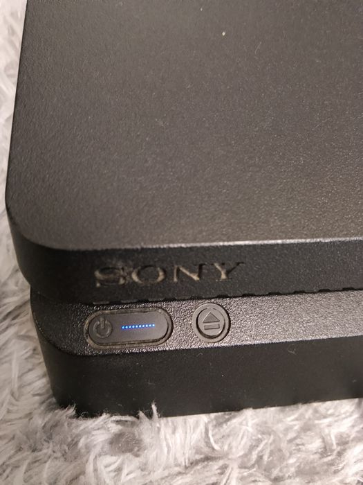 Ps4 перфектно състояние играта подарак две игри   чисто нов чоистик без стик дрифт