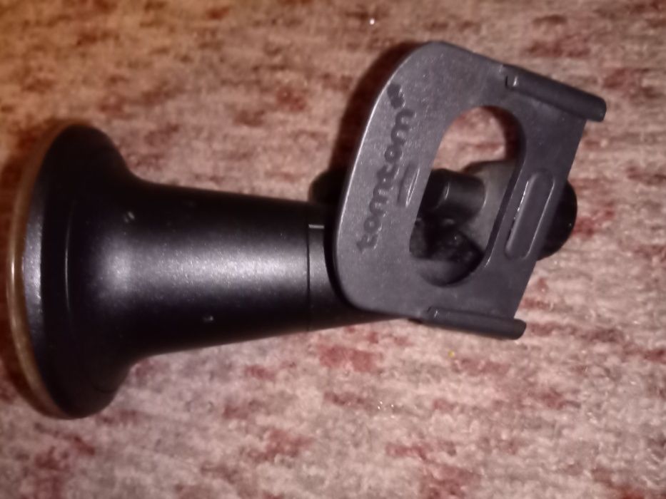 Навигация TOM TOM ONE