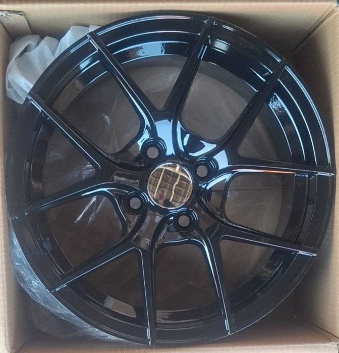 Formula Plus Diska R15