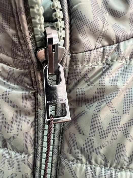 Vesta reversibila michael Kors  marimea L