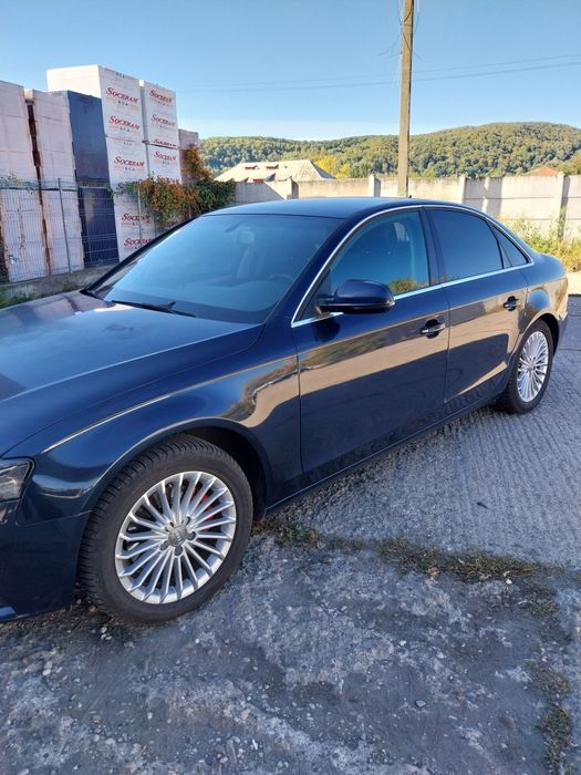 Vând Audi A4 model B8