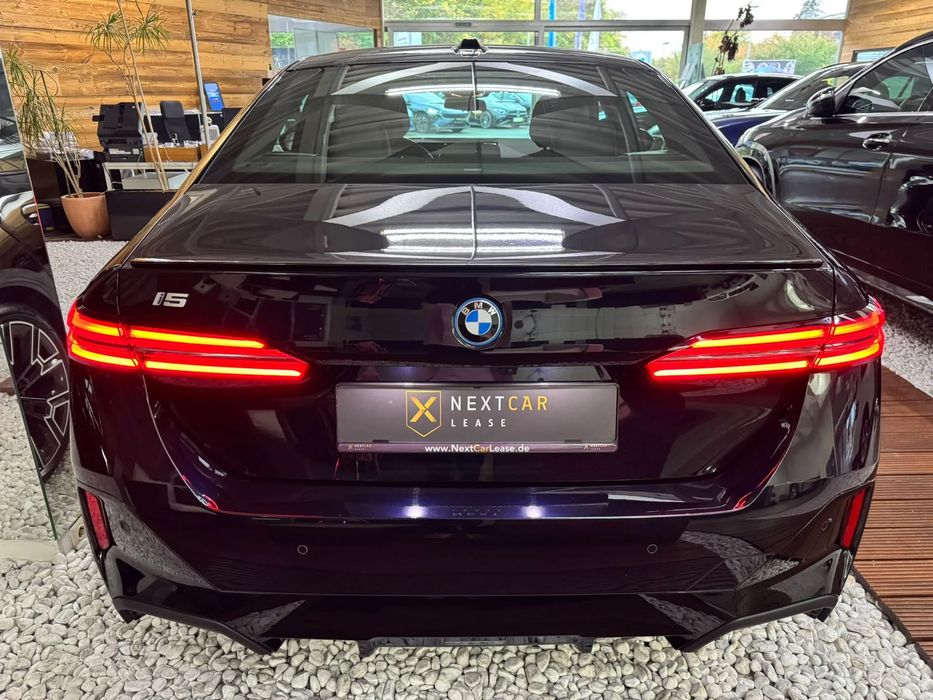 BMW i5 2024 — imagine 5