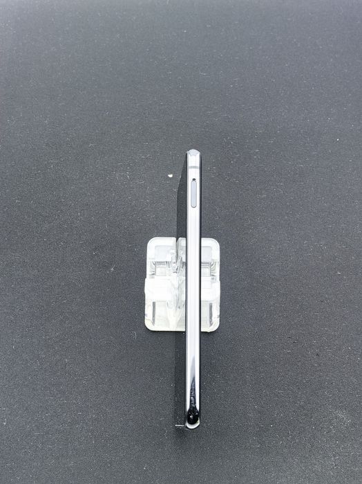 Samsung Galaxy S10 e  128 GB ID-cvw795