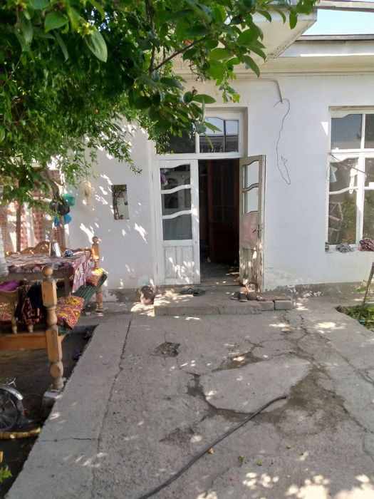 Ховли сотилади, Кукон