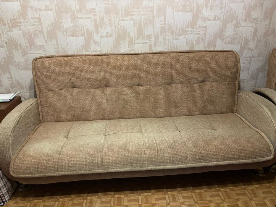 Продам диван в хорошем состоянии