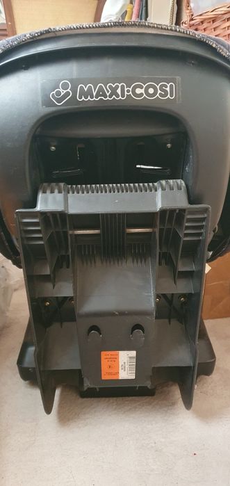 Продам автокресло Maxi cosi priori