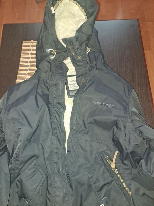 Vând geaca damă  Didriksons