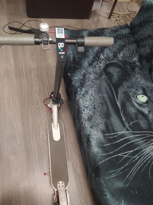 Продам Электросамокат Xiaomi