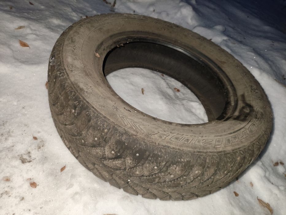 Продам резину 15 диаметра