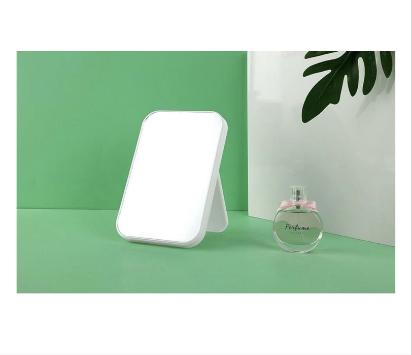 Настольное зеркало MINISO