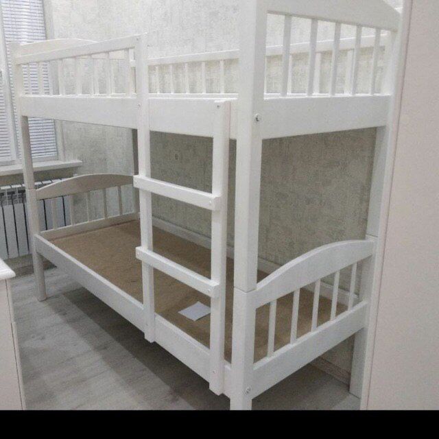 Двухъярусная кровать