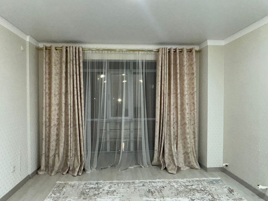 Продам шторы,тюль, карниз