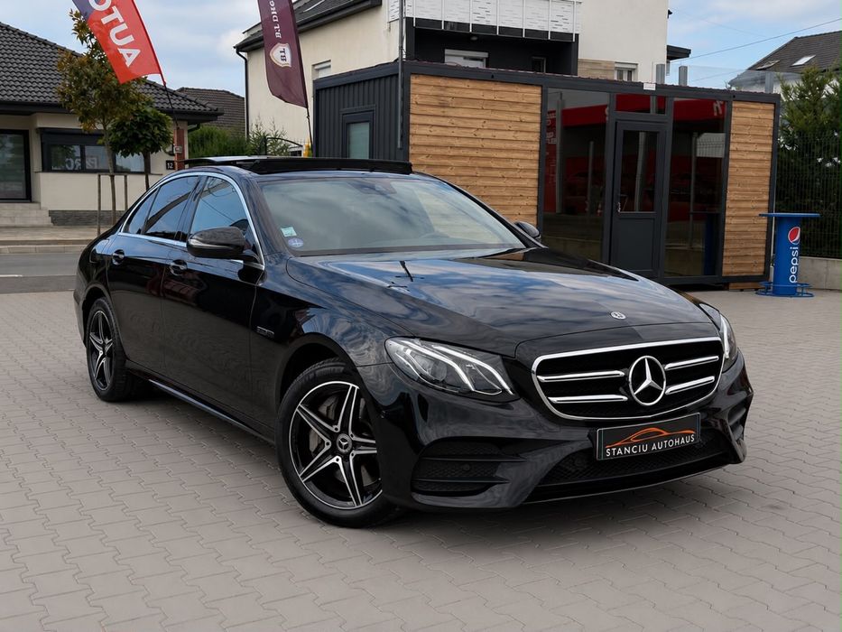 Mercedes-Benz E 300 AMG -  Hybrid 2020 EQ POWER - Dublu Panoramic - Finantare - Rate