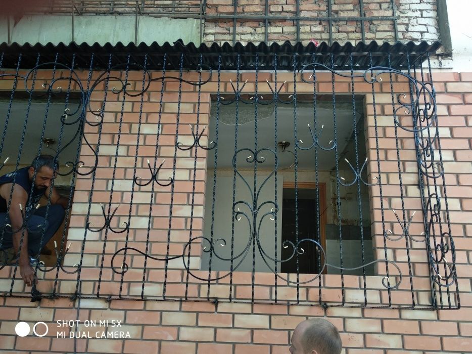 Решётки двери установка