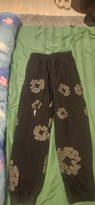 Pantaloni denim tears negri