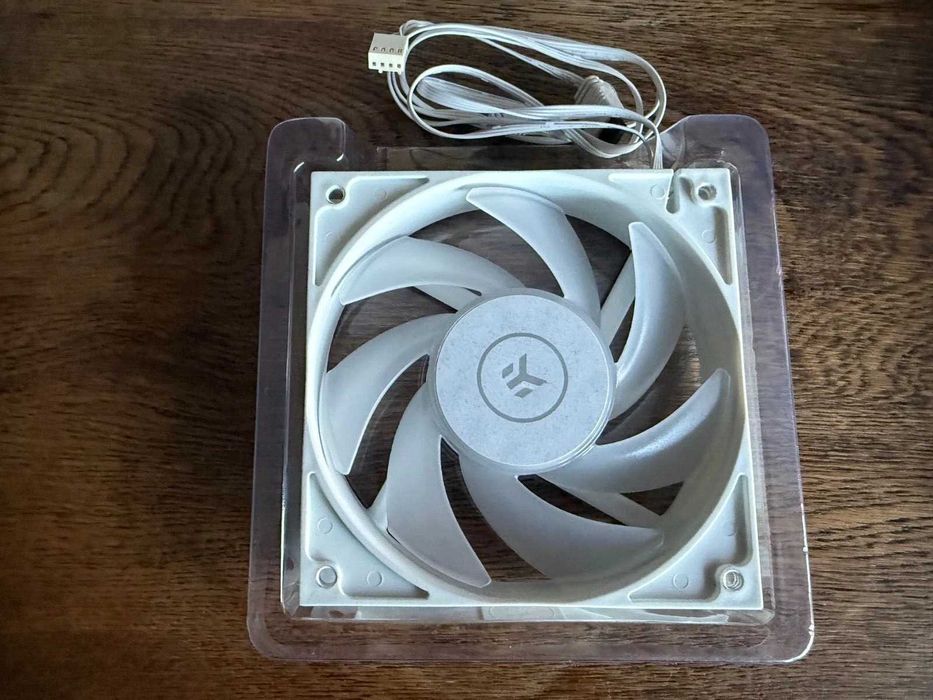 Set 2 ventilatoare 120 EK Vardar D-RGB Evo