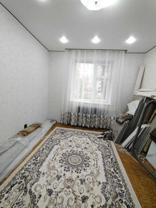 продается 2 ком квартира район Строитель