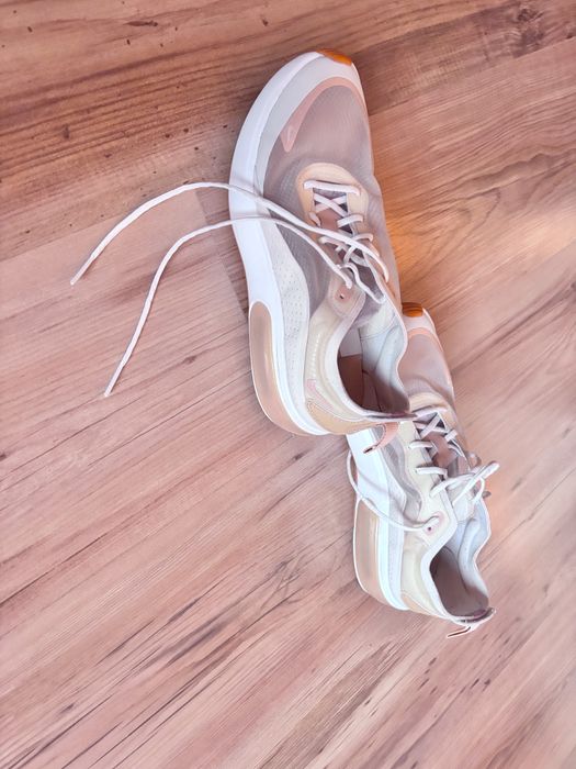 Маратонки NIKE Air Max DIA 38 номер