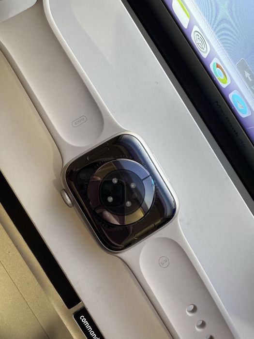 Продам Apple Whatch Series 8 (41mm)