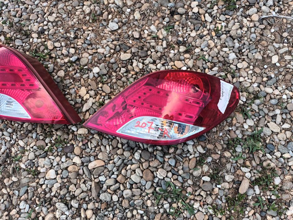 ляв и десен стоп за пежо 207 2007 - 2015 хечбек PEUGEOT 207