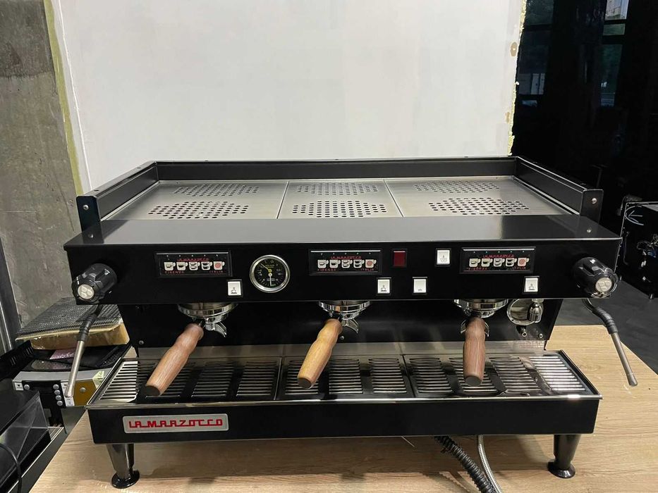Кофемашина La Marzocco Linea Classic