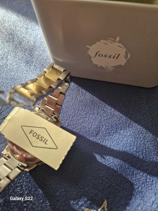 Fossil дамски,кварцов