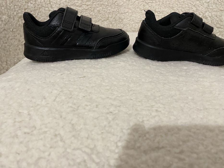 Incaltaminte copii, Adidas unisex, marimea 26