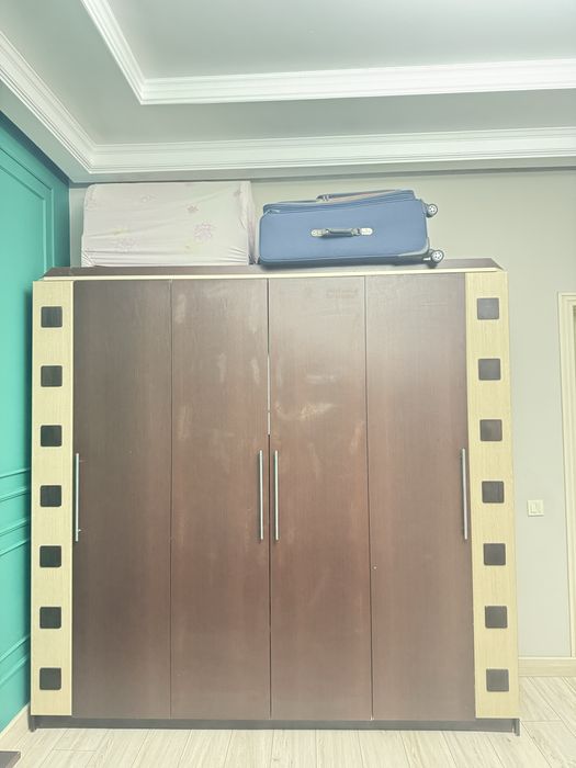 Продаётся Спальная гарнитура комплект б/у