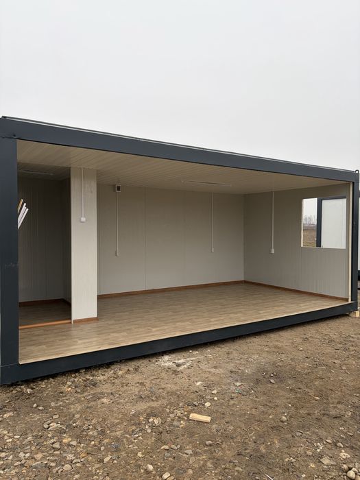 Vand containere pentru locuit