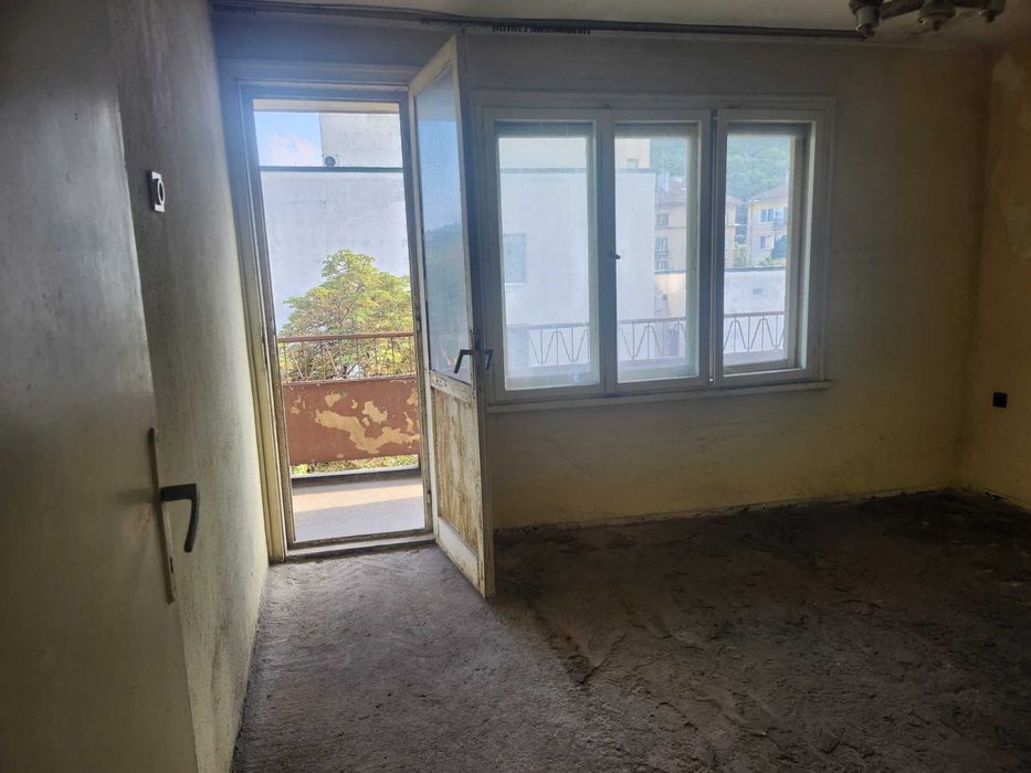 Продава се Тристаен апартамент в Габрово, Център - 100 кв.м за 485 €/кв.м - Снимка #6