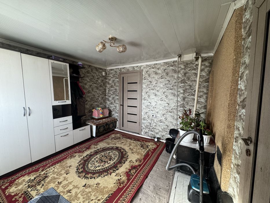 Үй сатылады 4 бөлмелі